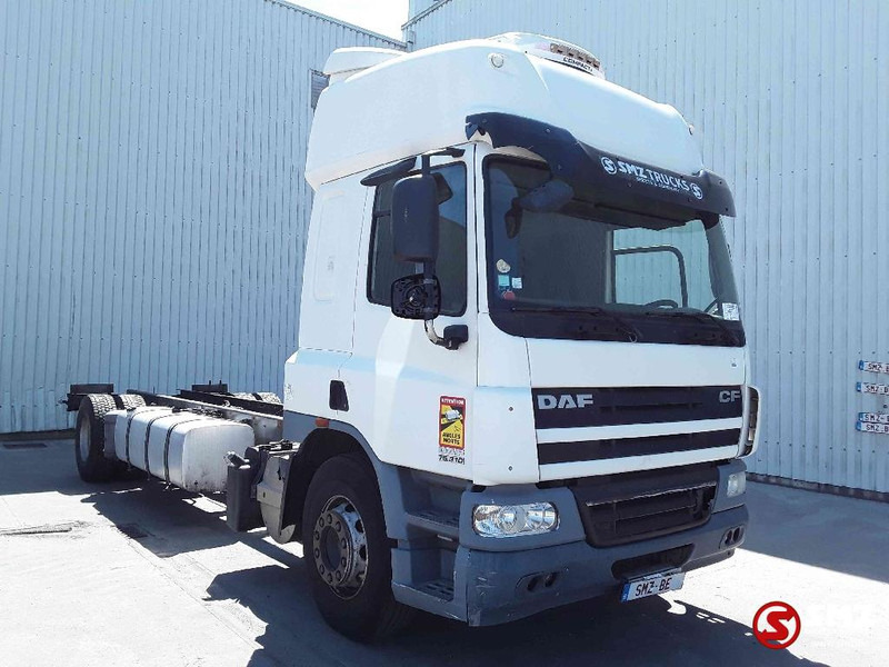 DAF 75 CF 310 manual - Truk sasis: gambar 1 DAF 75 CF 310 manual - Truk sasis: gambar 1