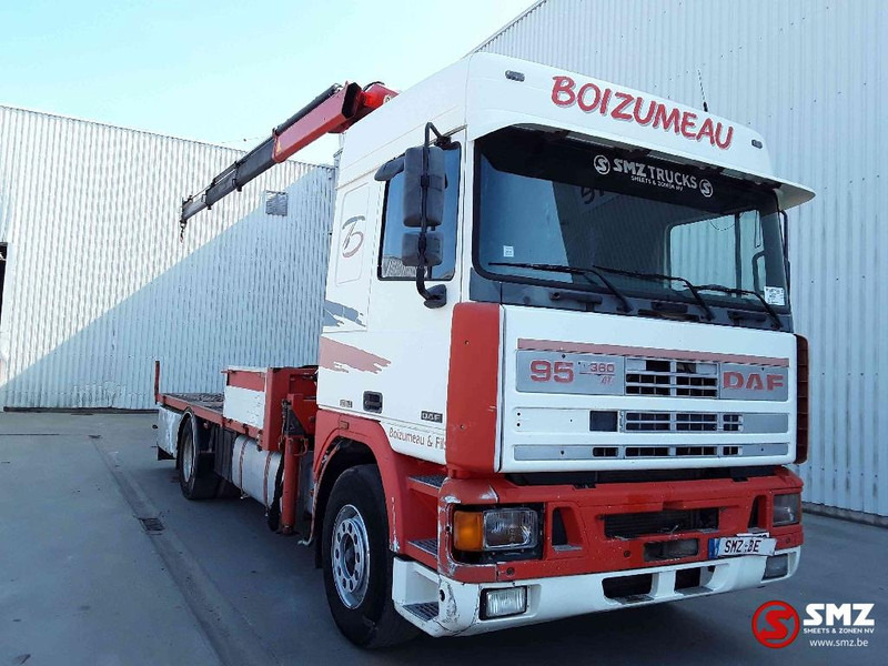 DAF 95 360 palfinger pk 080-3 - Truk flatbed, Truk derek: gambar 1 DAF 95 360 palfinger pk 080-3 - Truk flatbed, Truk derek: gambar 1