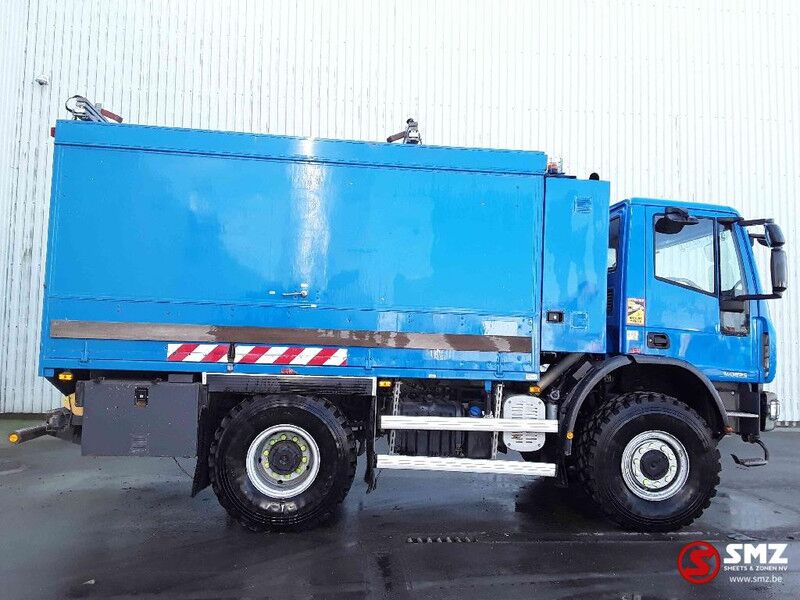 Iveco Eurocargo 140 E 25 - Truk box: gambar 3 Iveco Eurocargo 140 E 25 - Truk box: gambar 3