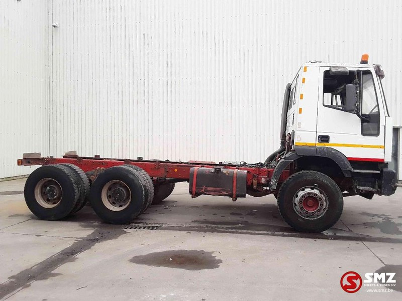 Iveco Eurotrakker 260.34 6x4 manual pump! - Truk sasis: gambar 4 Iveco Eurotrakker 260.34 6x4 manual pump! - Truk sasis: gambar 4