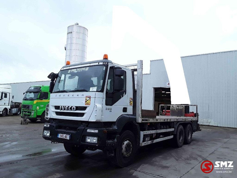 Iveco Trakker 360 6x4 manual chassis - Truk flatbed, Truk derek: gambar 3 Iveco Trakker 360 6x4 manual chassis - Truk flatbed, Truk derek: gambar 3