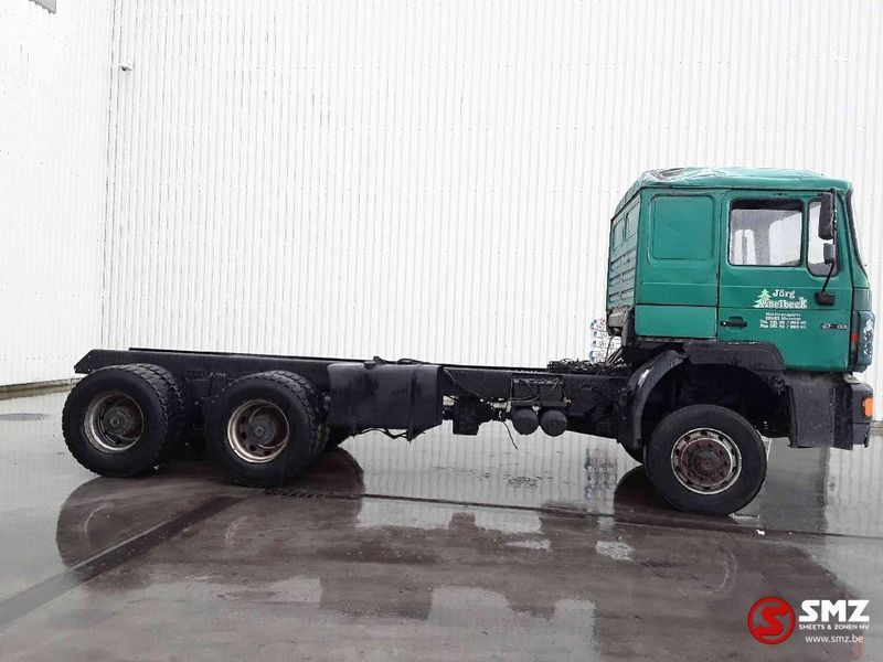 MAN 27.403 6x6 - Truk sasis: gambar 4 MAN 27.403 6x6 - Truk sasis: gambar 4