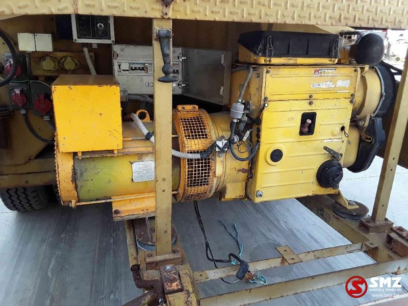 Truk derek MAN 32.240 crane: gambar 8