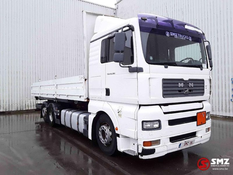 MAN TGA 26.390 6x2 - Truk flatbed: gambar 1 MAN TGA 26.390 6x2 - Truk flatbed: gambar 1