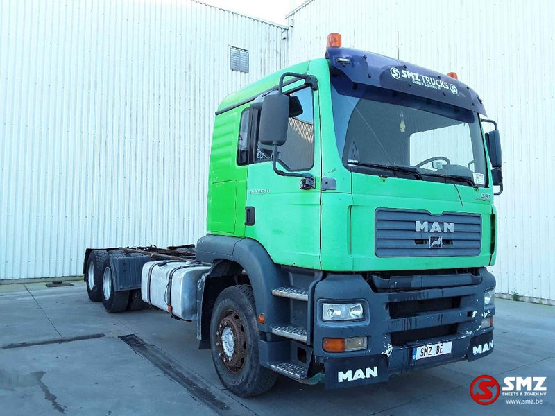 MAN TGA 33.430 problem boite/gearbox - Truk sasis: gambar 1 MAN TGA 33.430 problem boite/gearbox - Truk sasis: gambar 1