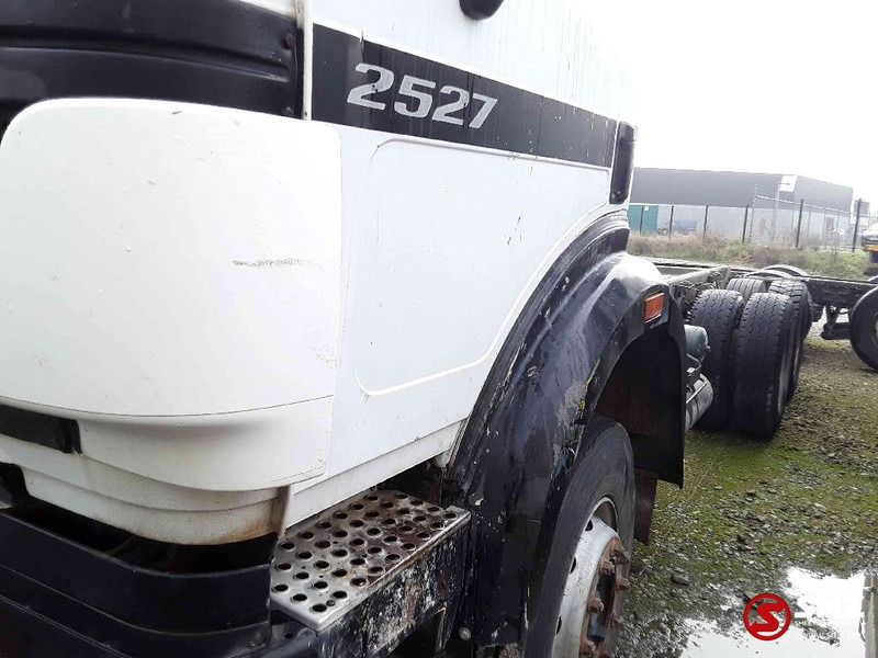 Mercedes-Benz 2527 6x4motor slecht - Truk sasis: gambar 5 Mercedes-Benz 2527 6x4motor slecht - Truk sasis: gambar 5
