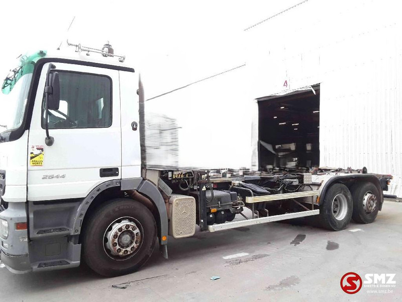 Mercedes-Benz Actros 2544 Eps Retarder - Truk sasis: gambar 5 Mercedes-Benz Actros 2544 Eps Retarder - Truk sasis: gambar 5