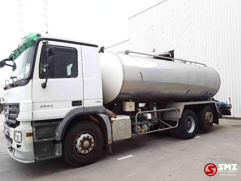 Mercedes-Benz Actros 2544 inox tank - Truk tangki: gambar 5 Mercedes-Benz Actros 2544 inox tank - Truk tangki: gambar 5