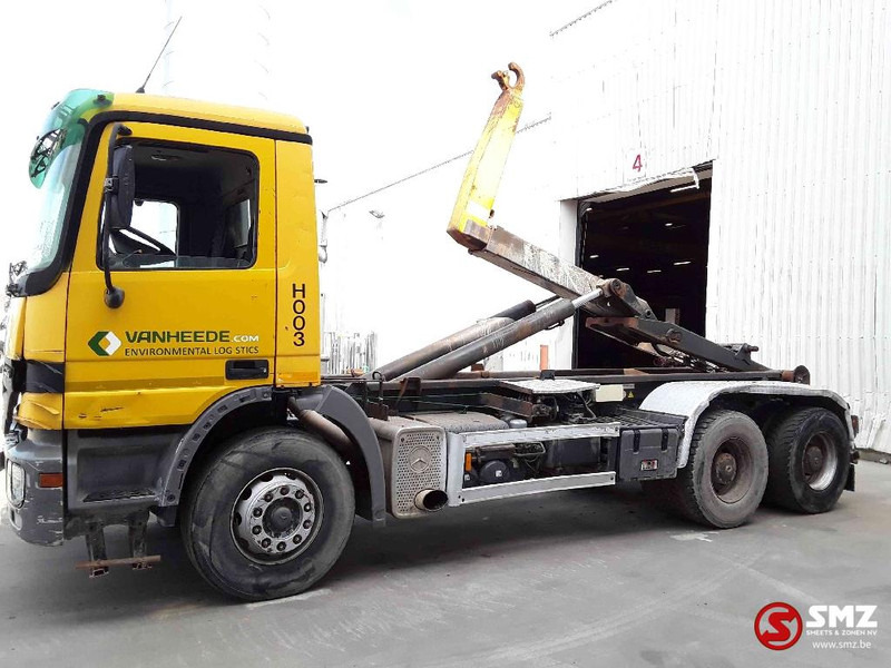 Mercedes-Benz Actros 2636 6x4 lames steel 3x - Pengangkut kontainer/ Container truck: gambar 5 Mercedes-Benz Actros 2636 6x4 lames steel 3x - Pengangkut kontainer/ Container truck: gambar 5