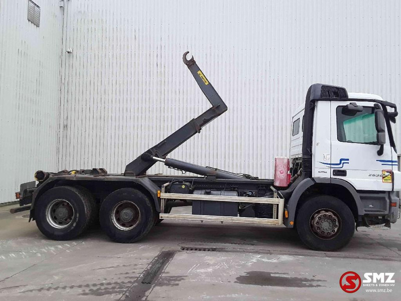 Mercedes-Benz Actros 2636 6x4 manual - Pengangkut kontainer/ Container truck: gambar 4 Mercedes-Benz Actros 2636 6x4 manual - Pengangkut kontainer/ Container truck: gambar 4