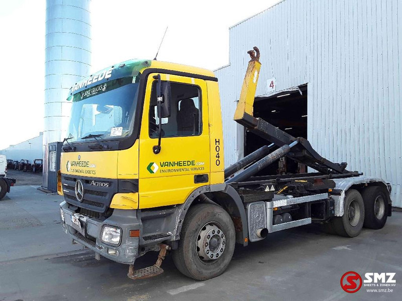 Mercedes-Benz Actros 2636 6x4 steel lames 3x - Pengangkut kontainer/ Container truck: gambar 3 Mercedes-Benz Actros 2636 6x4 steel lames 3x - Pengangkut kontainer/ Container truck: gambar 3