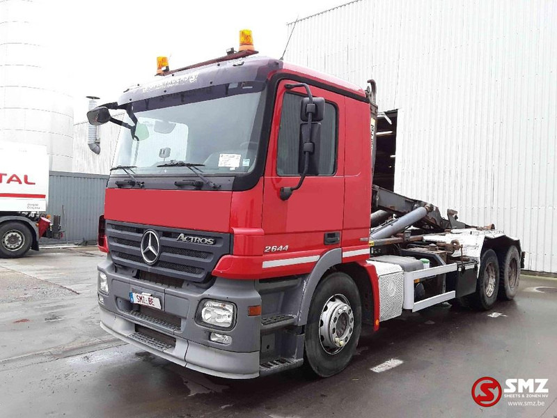 Mercedes-Benz Actros 2644 6x4 lames zps - Pengangkut kontainer/ Container truck: gambar 3 Mercedes-Benz Actros 2644 6x4 lames zps - Pengangkut kontainer/ Container truck: gambar 3