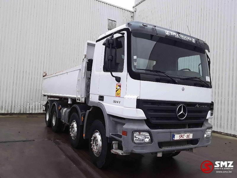 Mercedes-Benz Actros 3241 3 pedal - Truk jungkit: gambar 1 Mercedes-Benz Actros 3241 3 pedal - Truk jungkit: gambar 1