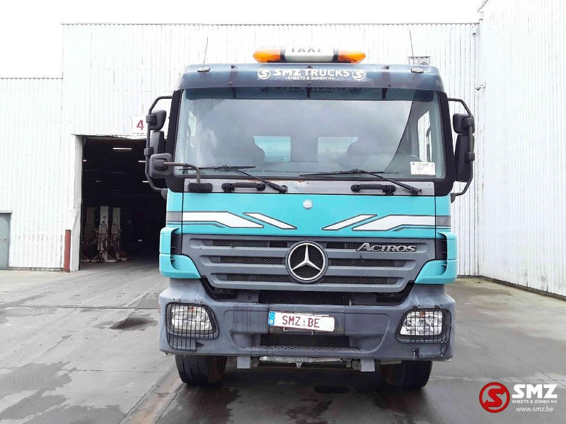 Mercedes-Benz Actros 4144 8x4 Eps 1 hand - Truk jungkit: gambar 2 Mercedes-Benz Actros 4144 8x4 Eps 1 hand - Truk jungkit: gambar 2