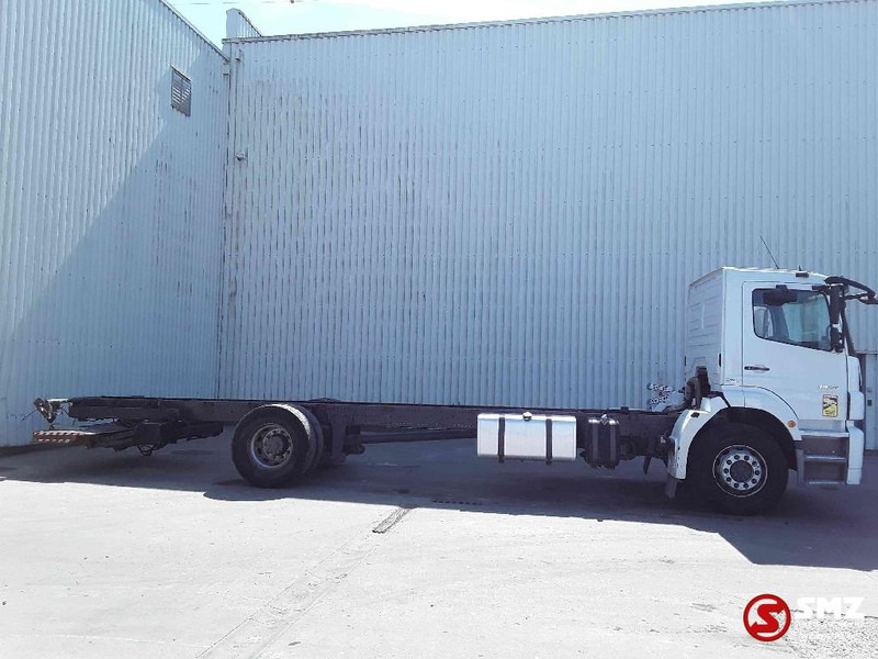 Mercedes-Benz Axor 1829 manual - Truk sasis: gambar 4 Mercedes-Benz Axor 1829 manual - Truk sasis: gambar 4