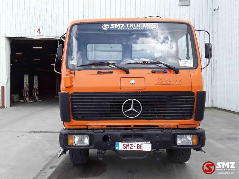 Mercedes-Benz SK 1017 4x4 - Truk jungkit: gambar 2 Mercedes-Benz SK 1017 4x4 - Truk jungkit: gambar 2
