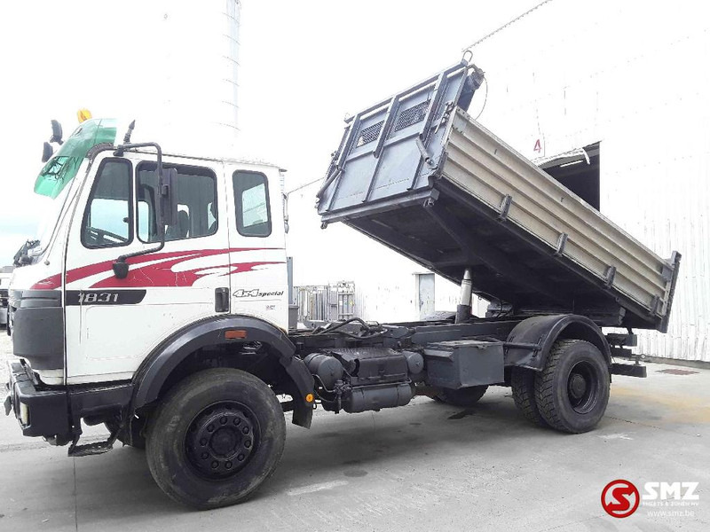 Mercedes-Benz SK 1820 4x4 - Truk jungkit: gambar 5 Mercedes-Benz SK 1820 4x4 - Truk jungkit: gambar 5