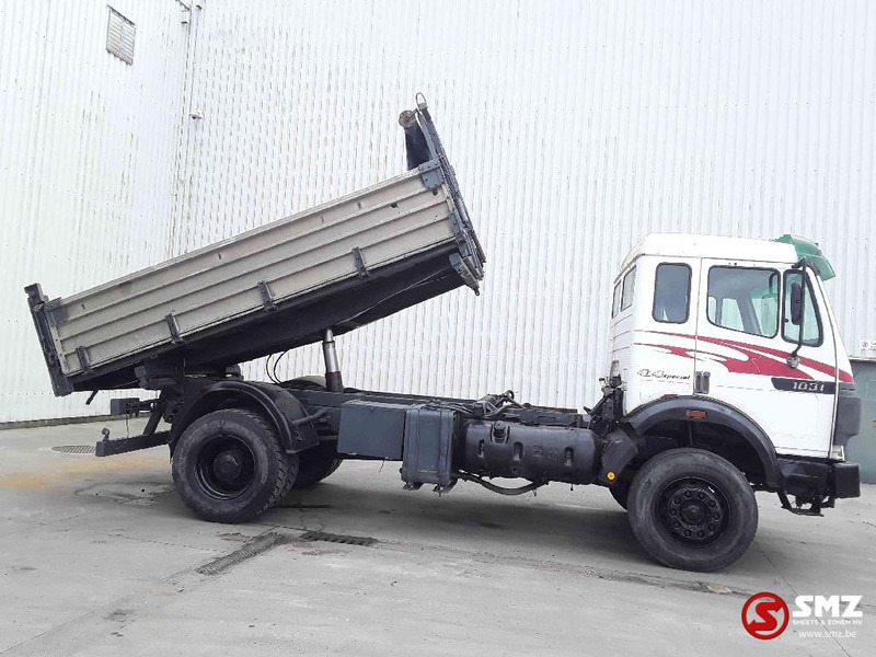 Mercedes-Benz SK 1820 4x4 - Truk jungkit: gambar 4 Mercedes-Benz SK 1820 4x4 - Truk jungkit: gambar 4