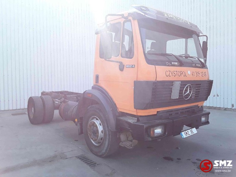 Mercedes-Benz SK 1824 lames-steel no 1922 - Truk sasis: gambar 1 Mercedes-Benz SK 1824 lames-steel no 1922 - Truk sasis: gambar 1