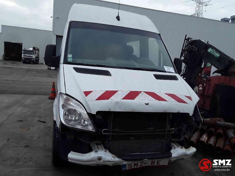 Mercedes-Benz Sprinter 311 accident - Van box: gambar 2 Mercedes-Benz Sprinter 311 accident - Van box: gambar 2
