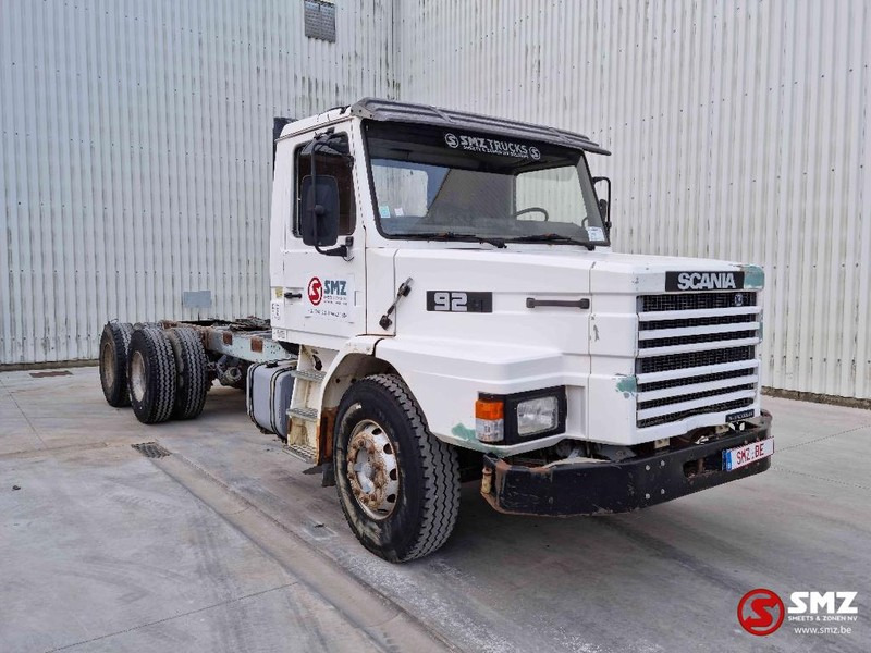 Scania 92 H Torpedo 6x4 french - Truk sasis: gambar 1 Scania 92 H Torpedo 6x4 french - Truk sasis: gambar 1