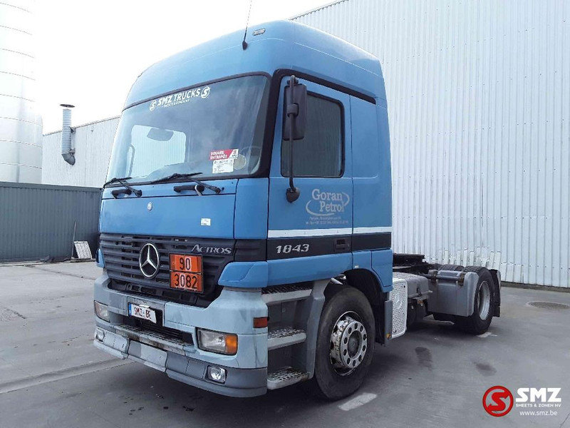 Mercedes-Benz Actros 1843 manual - Tractor head: gambar 3 Mercedes-Benz Actros 1843 manual - Tractor head: gambar 3