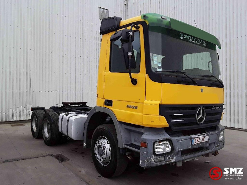 Mercedes-Benz Actros 2636 6x4 steel lames EPS - Tractor head: gambar 1 Mercedes-Benz Actros 2636 6x4 steel lames EPS - Tractor head: gambar 1