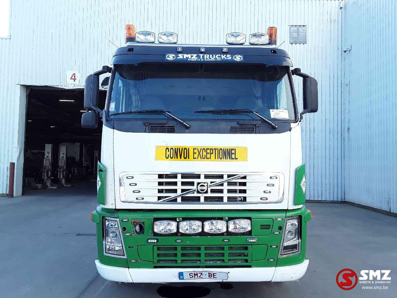 Volvo FH 16 610 6x4 loglift oil in water - Tractor head: gambar 2 Volvo FH 16 610 6x4 loglift oil in water - Tractor head: gambar 2