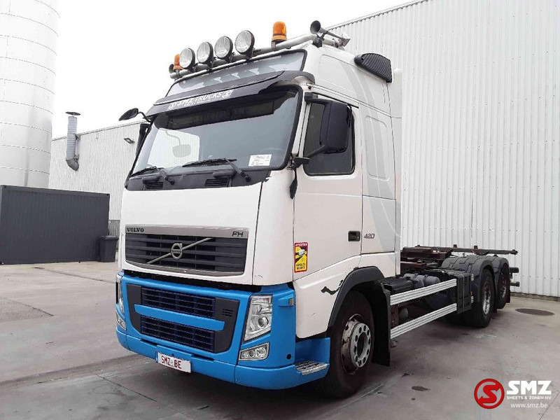 Volvo FH 420 6x2 - Pengangkut kontainer/ Container truck: gambar 3 Volvo FH 420 6x2 - Pengangkut kontainer/ Container truck: gambar 3