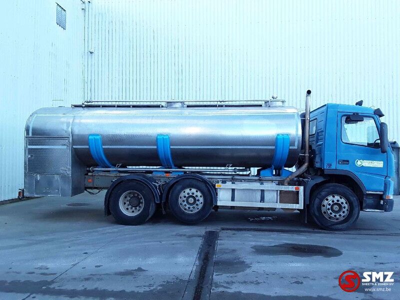 Volvo FM 320 6x2 inox - Truk tangki: gambar 4 Volvo FM 320 6x2 inox - Truk tangki: gambar 4