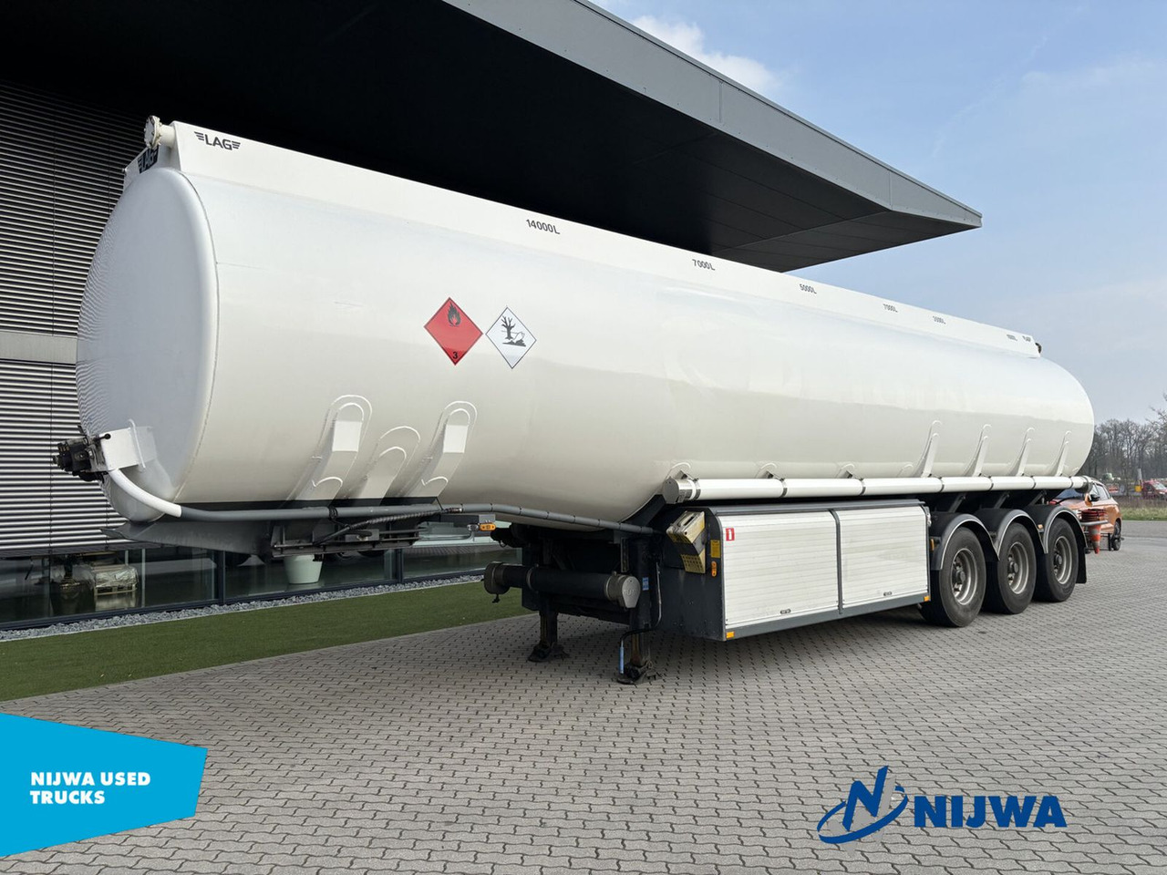 Lag O-3-43 Valid ADR + 47.500 L - Semi-trailer tangki: gambar 1 Lag O-3-43 Valid ADR + 47.500 L - Semi-trailer tangki: gambar 1