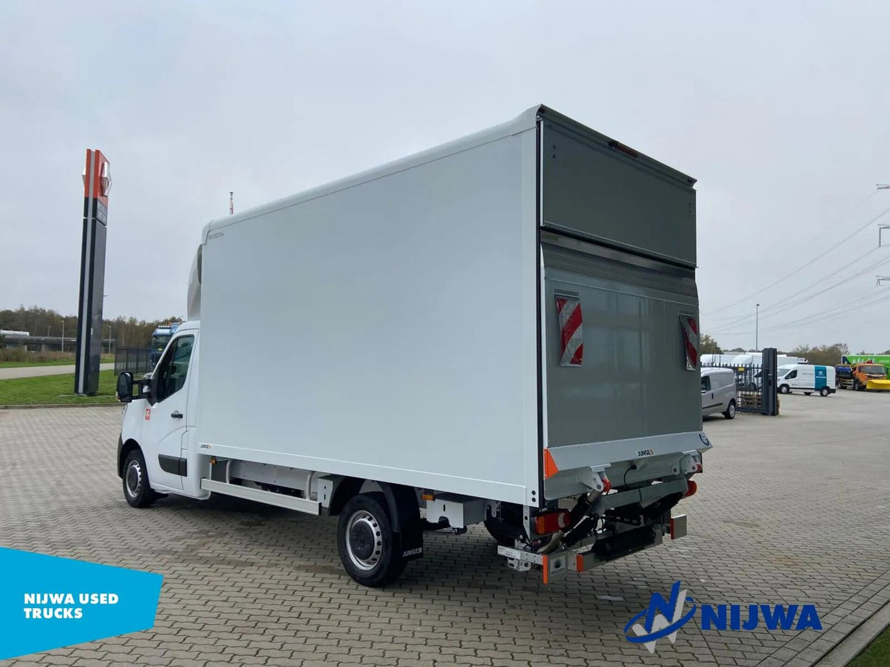 Renault Master 165 T35 Laadklep + Camera Kasten - Van panel: gambar 4 Renault Master 165 T35 Laadklep + Camera Kasten - Van panel: gambar 4