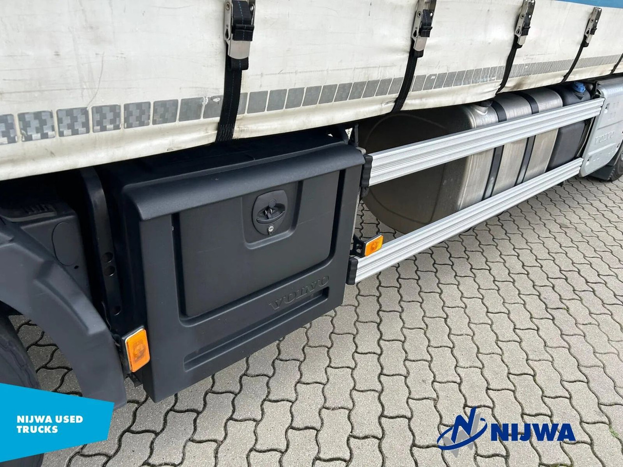 Truk dengan terpal samping baru Volvo FM 330 Schuifzeil + Laadklep: gambar 20