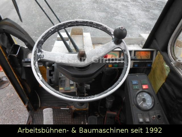 Derek bergerak Coles Cranes 625S, 20T Coles Cranes 625S, 20T: gambar 17