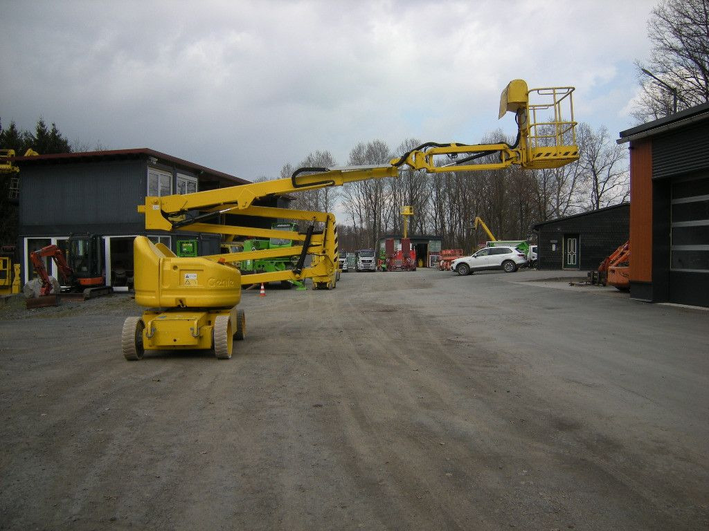 Platform udara yang dipasang di truk Genie Arbeitsbühne Genie Z 40/23NRJ, 12,5 m: gambar 6