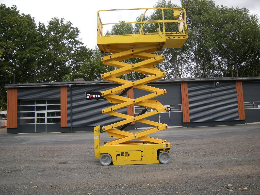 Genie GS 4047 Scherenarbeitsbühne Genie 14 m - Platform udara yang dipasang di truk: gambar 1 Genie GS 4047 Scherenarbeitsbühne Genie 14 m - Platform udara yang dipasang di truk: gambar 1