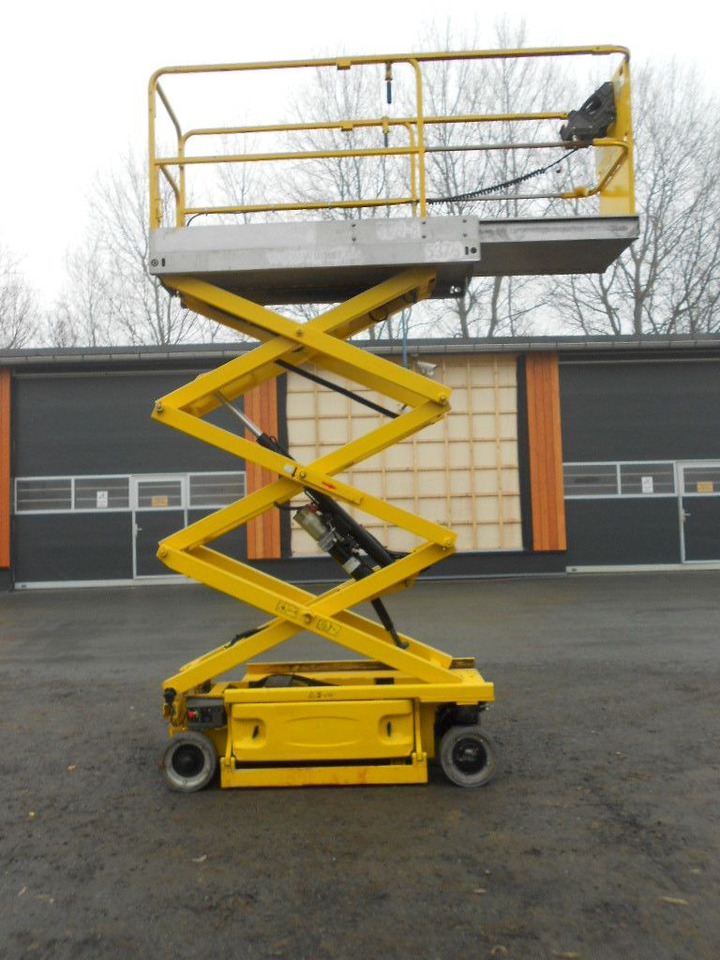 JLG 1930 ES, Scherenarbeitsbühne AH 8 m - Platform udara yang dipasang di truk: gambar 1 JLG 1930 ES, Scherenarbeitsbühne AH 8 m - Platform udara yang dipasang di truk: gambar 1