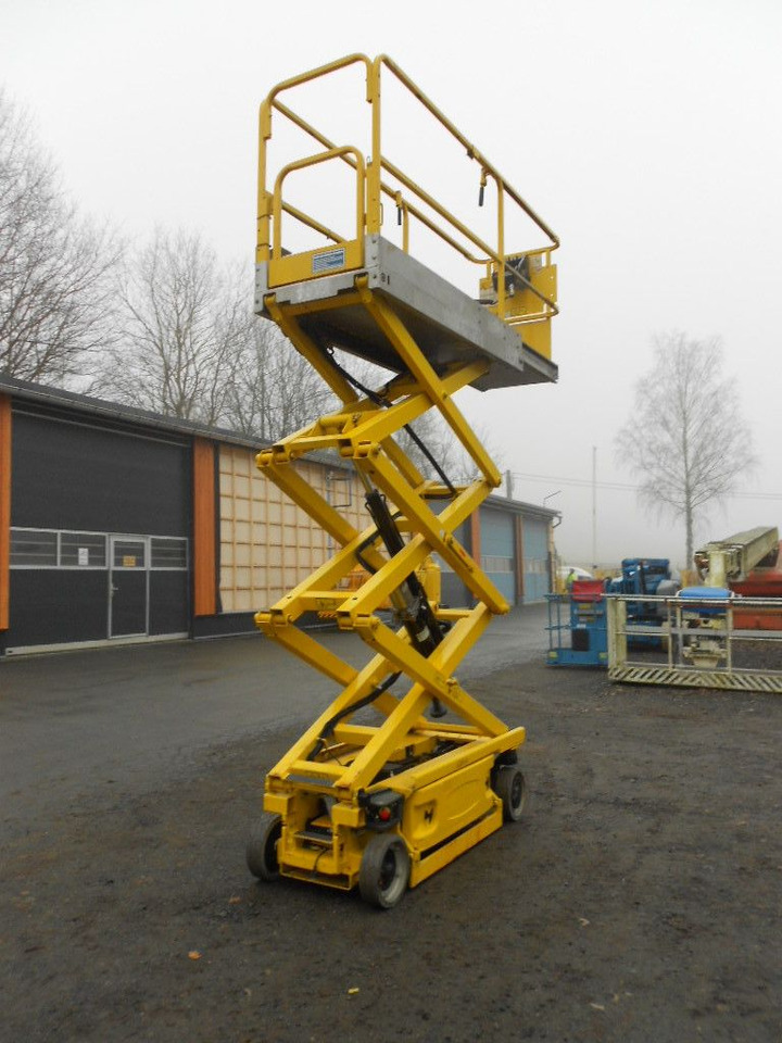 JLG 1930 ES, Scherenarbeitsbühne AH 8 m - Platform udara yang dipasang di truk: gambar 2 JLG 1930 ES, Scherenarbeitsbühne AH 8 m - Platform udara yang dipasang di truk: gambar 2