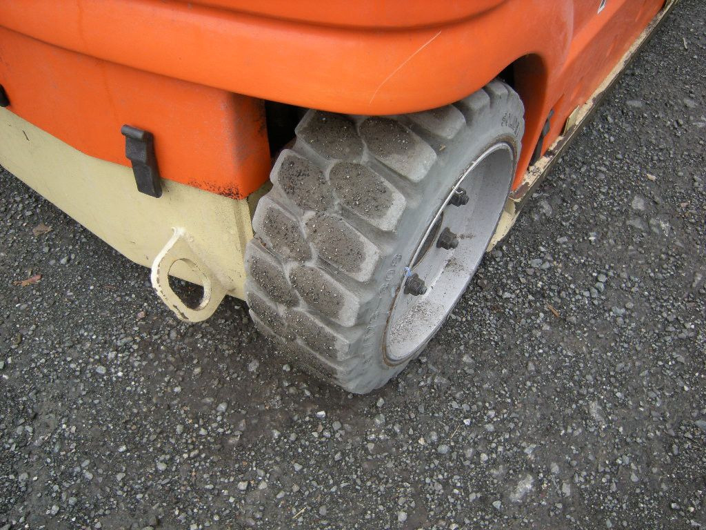 Platform udara yang dipasang di truk JLG Arbeitsbühne, JLG Toucan 1210, AH 12m: gambar 7