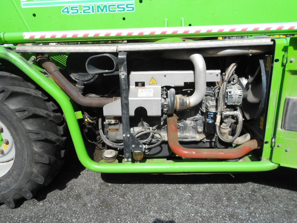 Leasing Merlo RT 4025 Roto 45.21 MCSS Merlo RT 4025 Roto 45.21 MCSS: gambar 25 Leasing Merlo RT 4025 Roto 45.21 MCSS Merlo RT 4025 Roto 45.21 MCSS: gambar 25