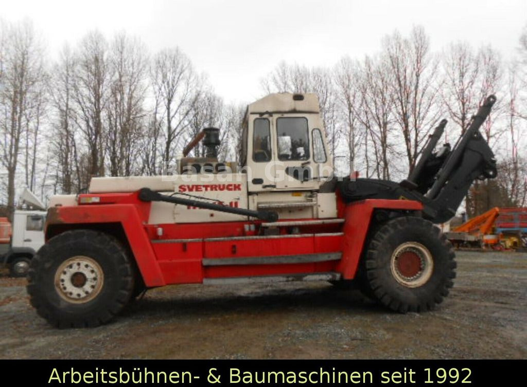 Rundholzstapler/Logstacker Svetruck TMF 15/11-54 - Peralatan untuk menangani material: gambar 2 Rundholzstapler/Logstacker Svetruck TMF 15/11-54 - Peralatan untuk menangani material: gambar 2