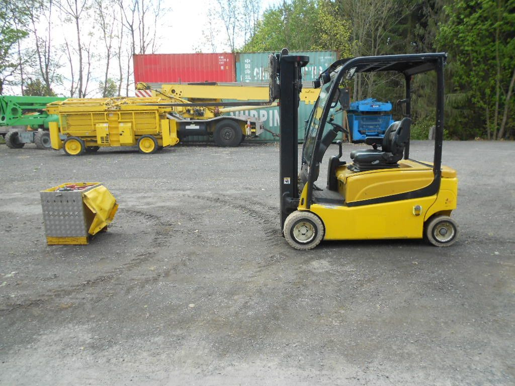 Yale ERP20VF, 2 Tonnen Stapler Yale ERP20VF, 2 Tonnen Stapler - Forklift listrik: gambar 4 Yale ERP20VF, 2 Tonnen Stapler Yale ERP20VF, 2 Tonnen Stapler - Forklift listrik: gambar 4