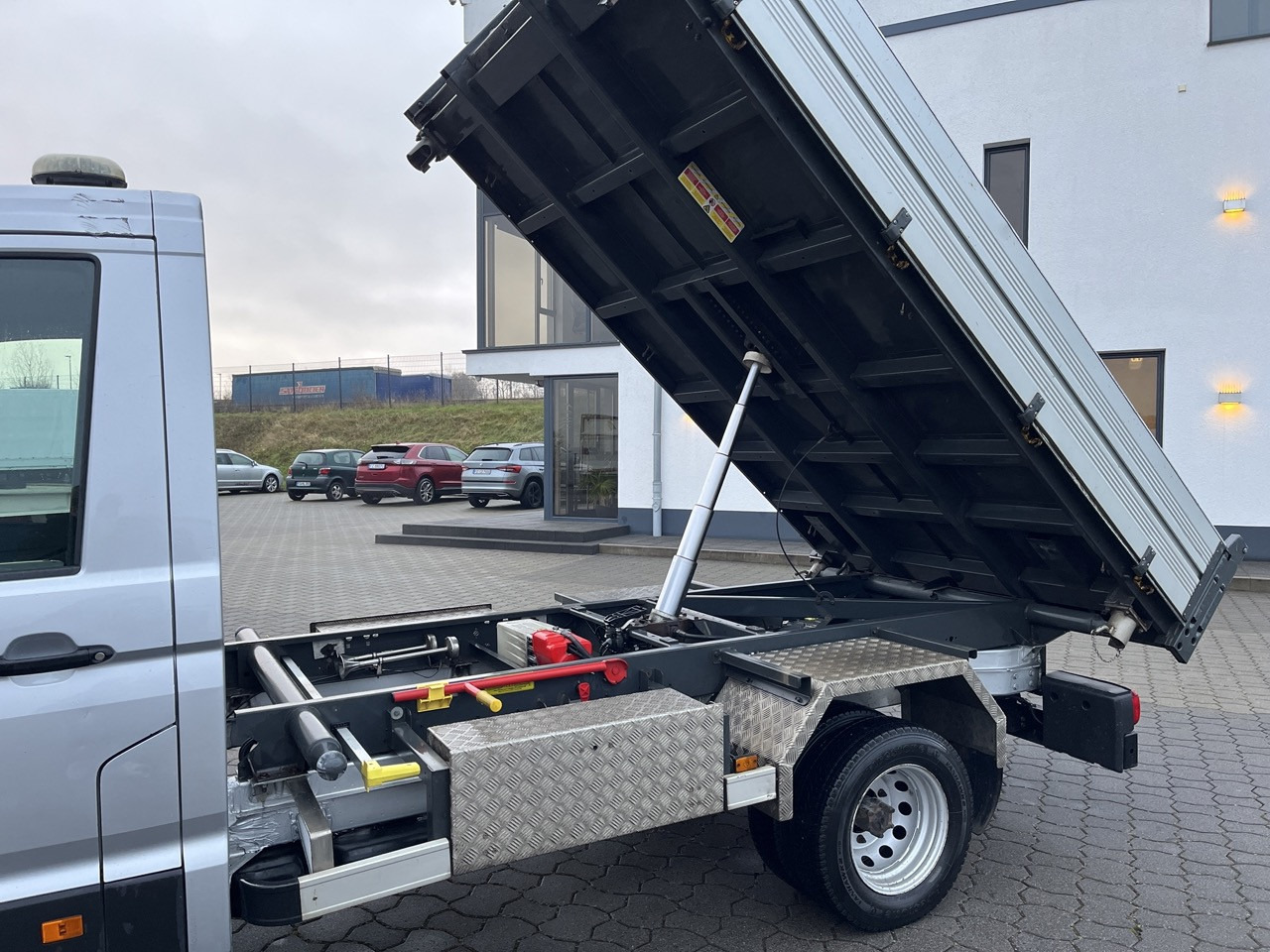 MAN TGE 3.180 4x2 Zwillingsbereift - Van jungkit: gambar 2 MAN TGE 3.180 4x2 Zwillingsbereift - Van jungkit: gambar 2