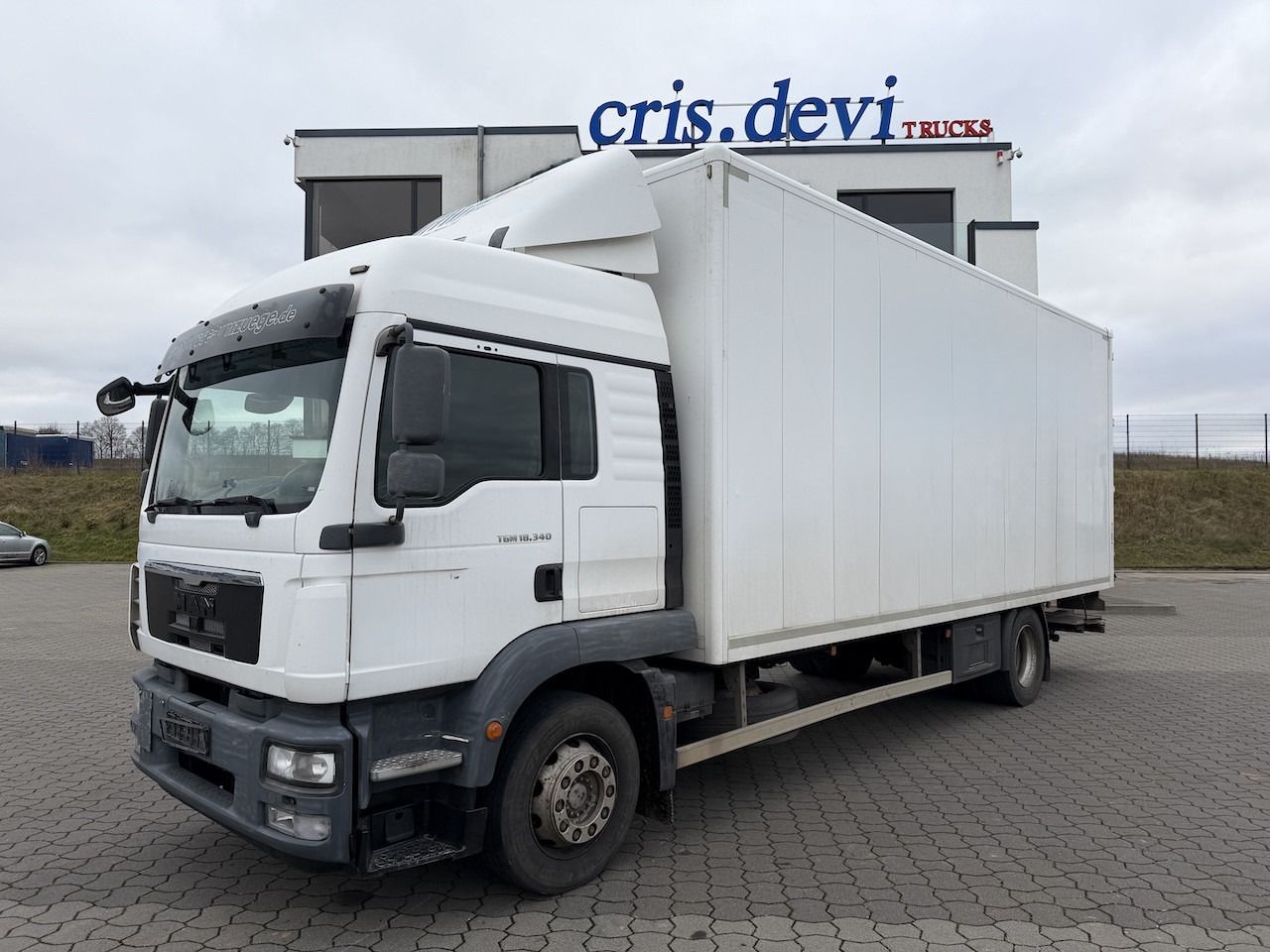MAN TGM 18.340 4x2 LBW - Truk box: gambar 1 MAN TGM 18.340 4x2 LBW - Truk box: gambar 1