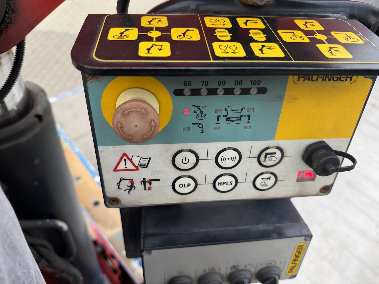 MAN TGX 26.500 6x2 Palfinger 18001 SLD 3 Baustoff - Truk flatbed, Truk derek: gambar 5 MAN TGX 26.500 6x2 Palfinger 18001 SLD 3 Baustoff - Truk flatbed, Truk derek: gambar 5