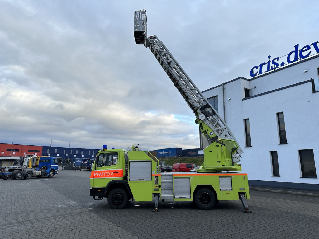 Mercedes-Benz 1224 4x2 Dreh Leiter 25 m Korb Feuerwehr - Platform udara yang dipasang di truk: gambar 2 Mercedes-Benz 1224 4x2 Dreh Leiter 25 m Korb Feuerwehr - Platform udara yang dipasang di truk: gambar 2
