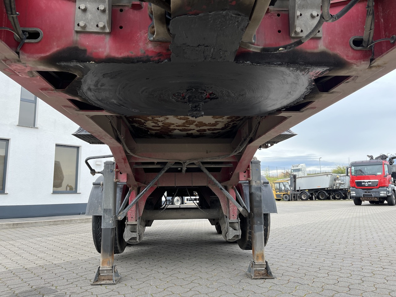 Schwarzmüller SK Kippauflieger Stahlmulde Liftachse - Semi-trailer jungkit: gambar 4 Schwarzmüller SK Kippauflieger Stahlmulde Liftachse - Semi-trailer jungkit: gambar 4