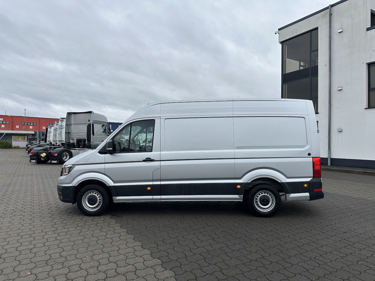 VW Crafter 2.0 TDI Kasten hoch   AHK   RFK   PDC   FSE   BT - Van pengiriman: gambar 3 VW Crafter 2.0 TDI Kasten hoch   AHK   RFK   PDC   FSE   BT - Van pengiriman: gambar 3