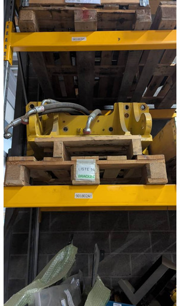 Komatsu D37PX-23 / -24 BRACKET - 11Y-21-41471 - Bingkai/ Sasis untuk Peralatan konstruksi: gambar 1 Komatsu D37PX-23 / -24 BRACKET - 11Y-21-41471 - Bingkai/ Sasis untuk Peralatan konstruksi: gambar 1