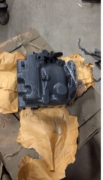Komatsu WA380-6 or W430-6 hydraulic pump 708-1W-41570 - Hidrolika untuk Peralatan konstruksi: gambar 2 Komatsu WA380-6 or W430-6 hydraulic pump 708-1W-41570 - Hidrolika untuk Peralatan konstruksi: gambar 2